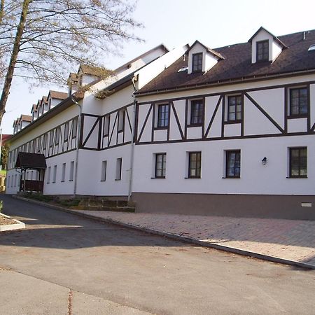 Restaurace A Penzion Ceska Hospoda Heřmanice Exteriör bild
