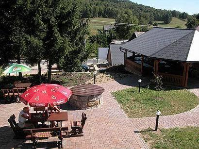 Restaurace A Penzion Ceska Hospoda Heřmanice Exteriör bild